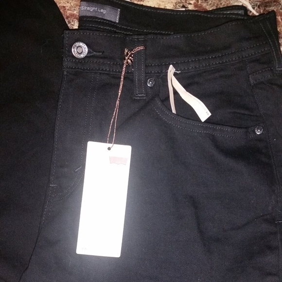 Jeans - Picture 1 of 3